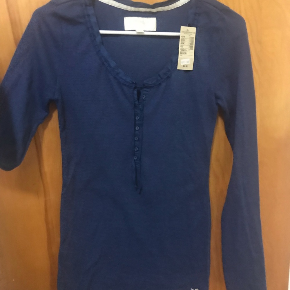 American Eagle shirt w/buttons & ribboned neckline